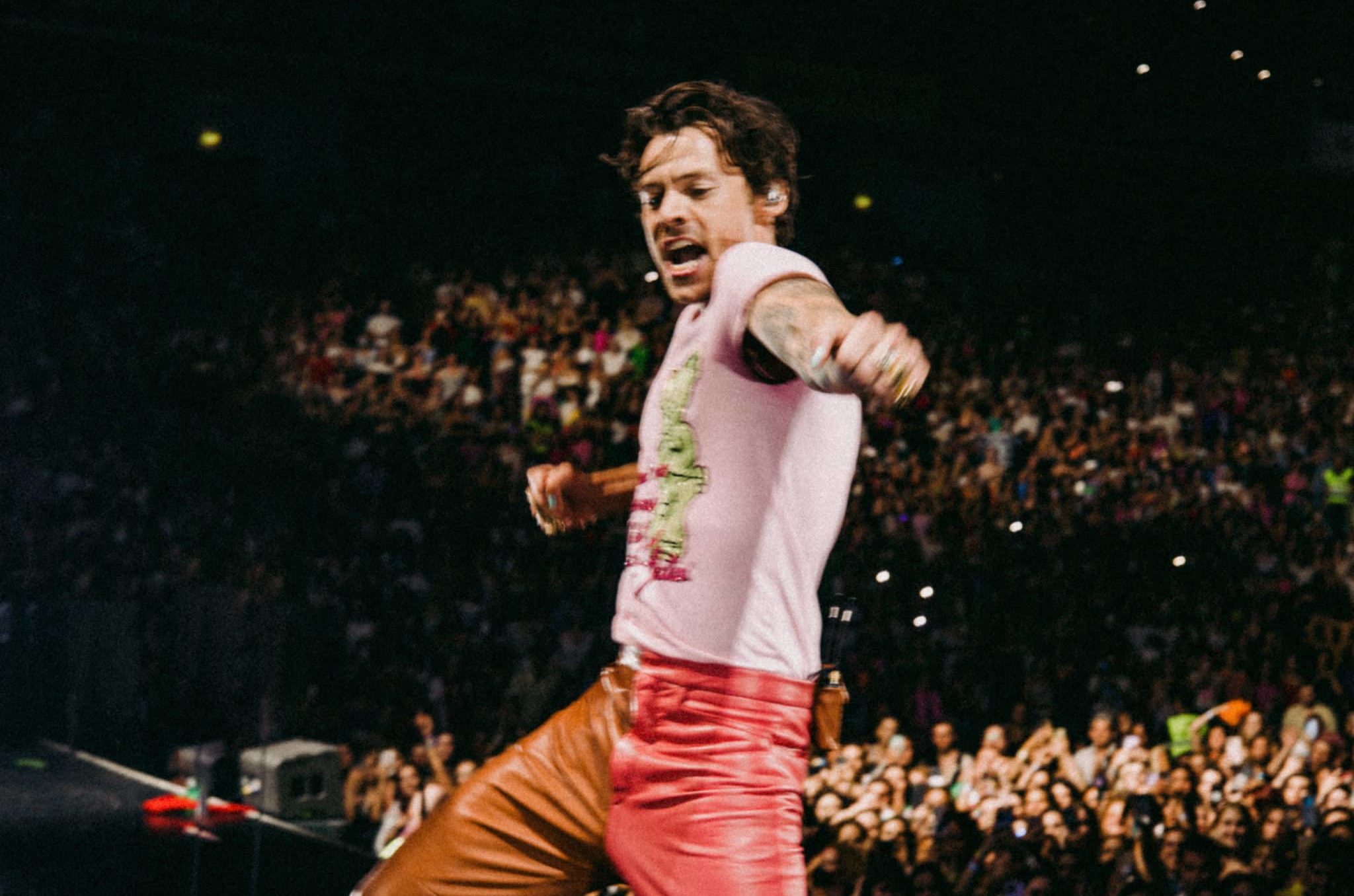 Besteltips Harry Styles Love On Tour 2023 Besteltips Harry Styles Love On Tour 2023